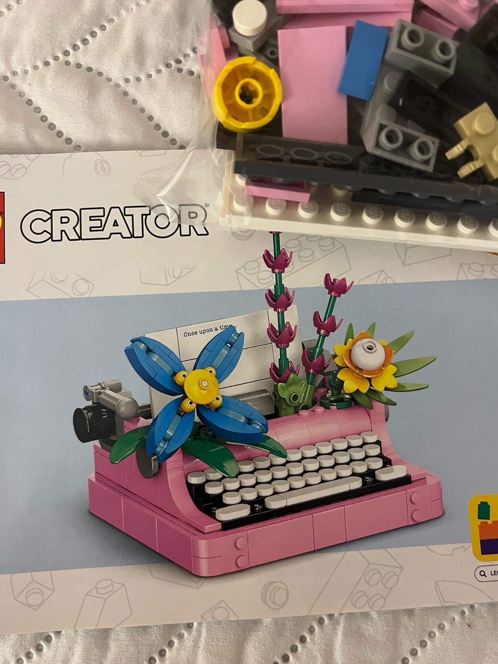 Lego Typewriter Set - Picture 3 of 3